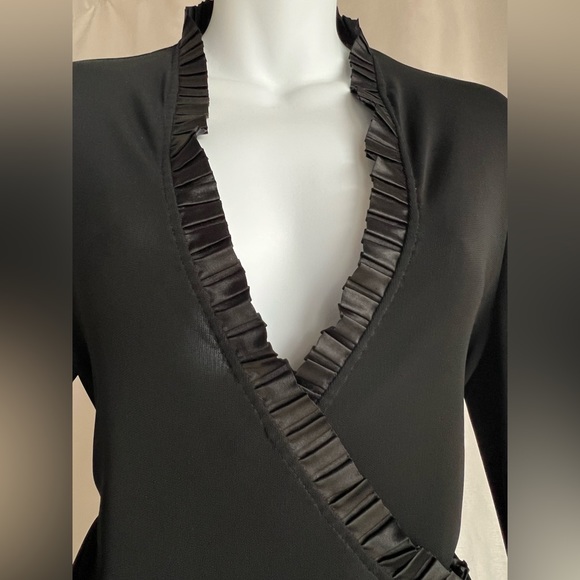 Diane von Furstenberg Iconic Wrap Dress size 8 Black - Picture 5 of 16